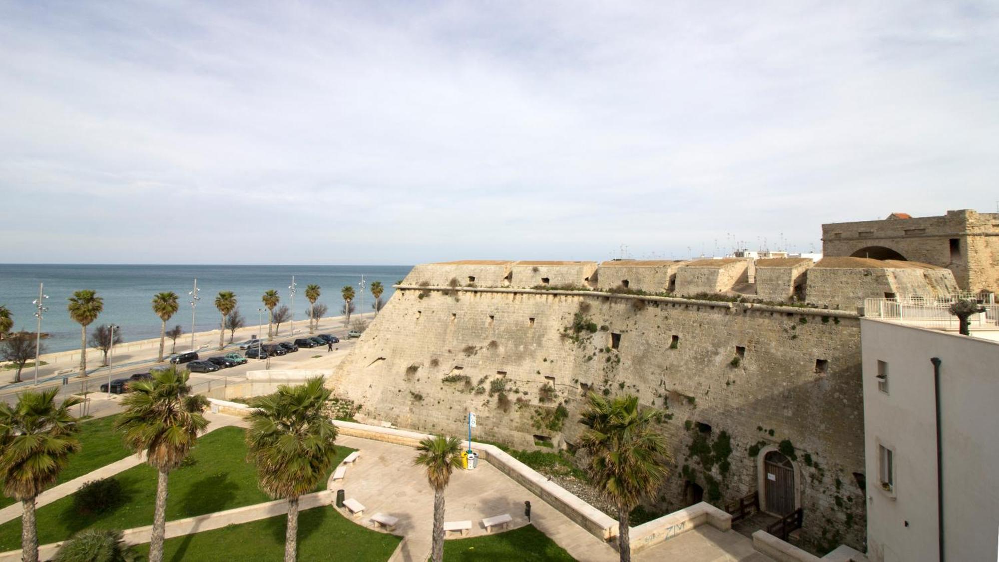 B&B Al Duomo Mola di Bari Eksteriør billede